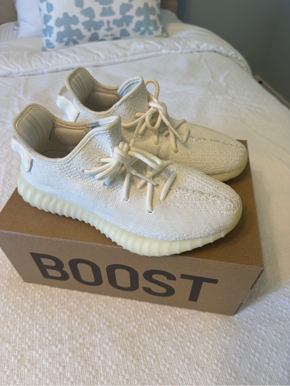 YEEZY Boost 350 V2 - 100% AUTHENTIC